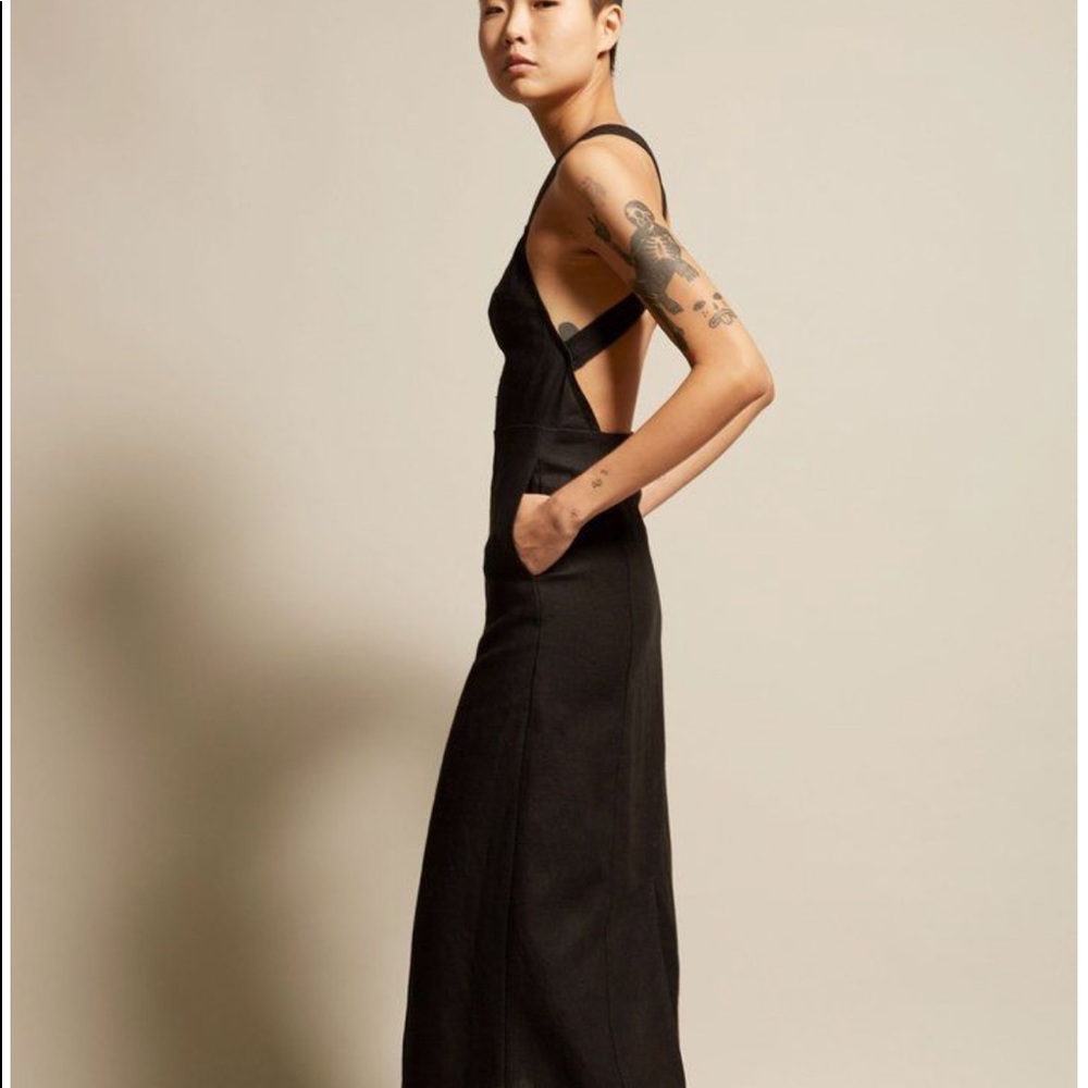 No.6 Store Mandy Crossback linen apron dress is mauve